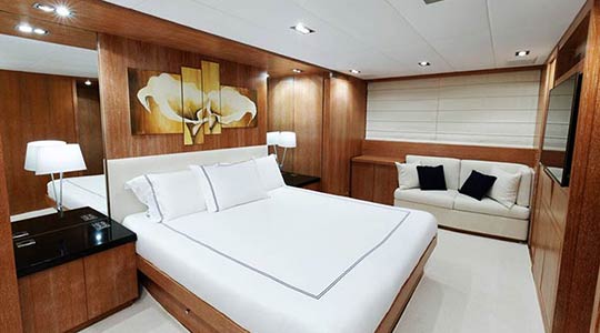 Charter Yacht Eva Master Cabin